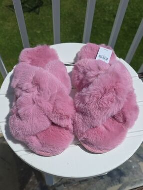 Express Pink Faux Fur Crisscross Slide Sandals